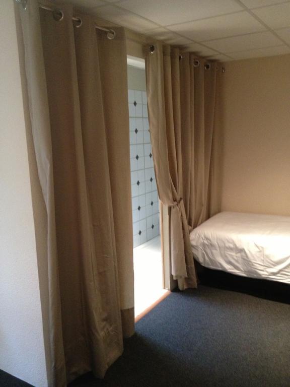 Hotel Les 4 Vallees Albertville Zimmer foto