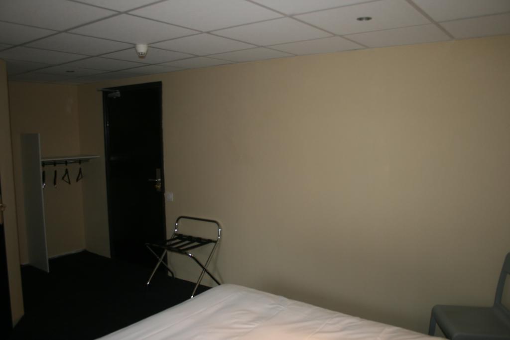 Hotel Les 4 Vallees Albertville Zimmer foto