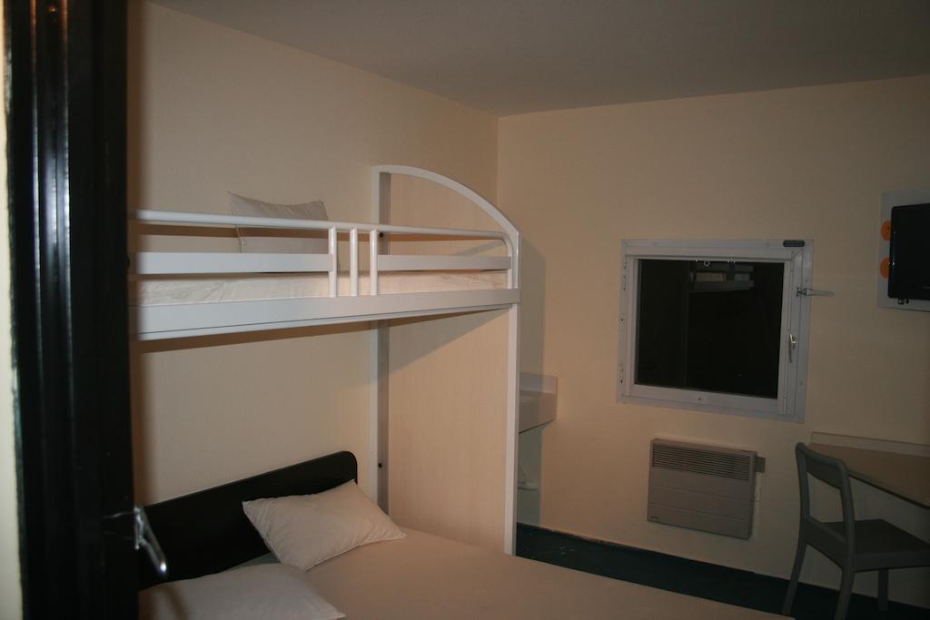 Hotel Les 4 Vallees Albertville Zimmer foto