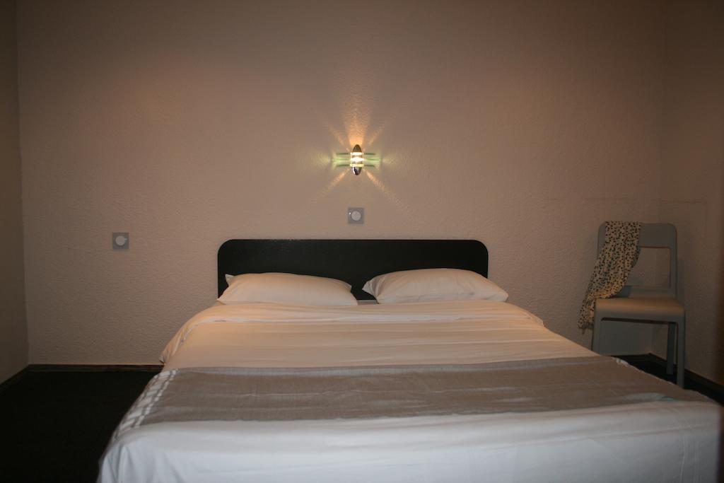 Hotel Les 4 Vallees Albertville Zimmer foto