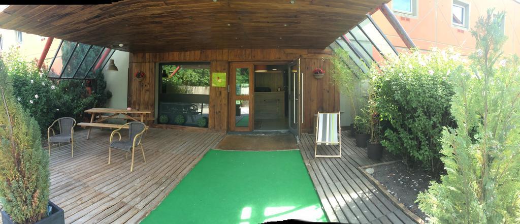 Hotel Les 4 Vallees Albertville Exterior foto